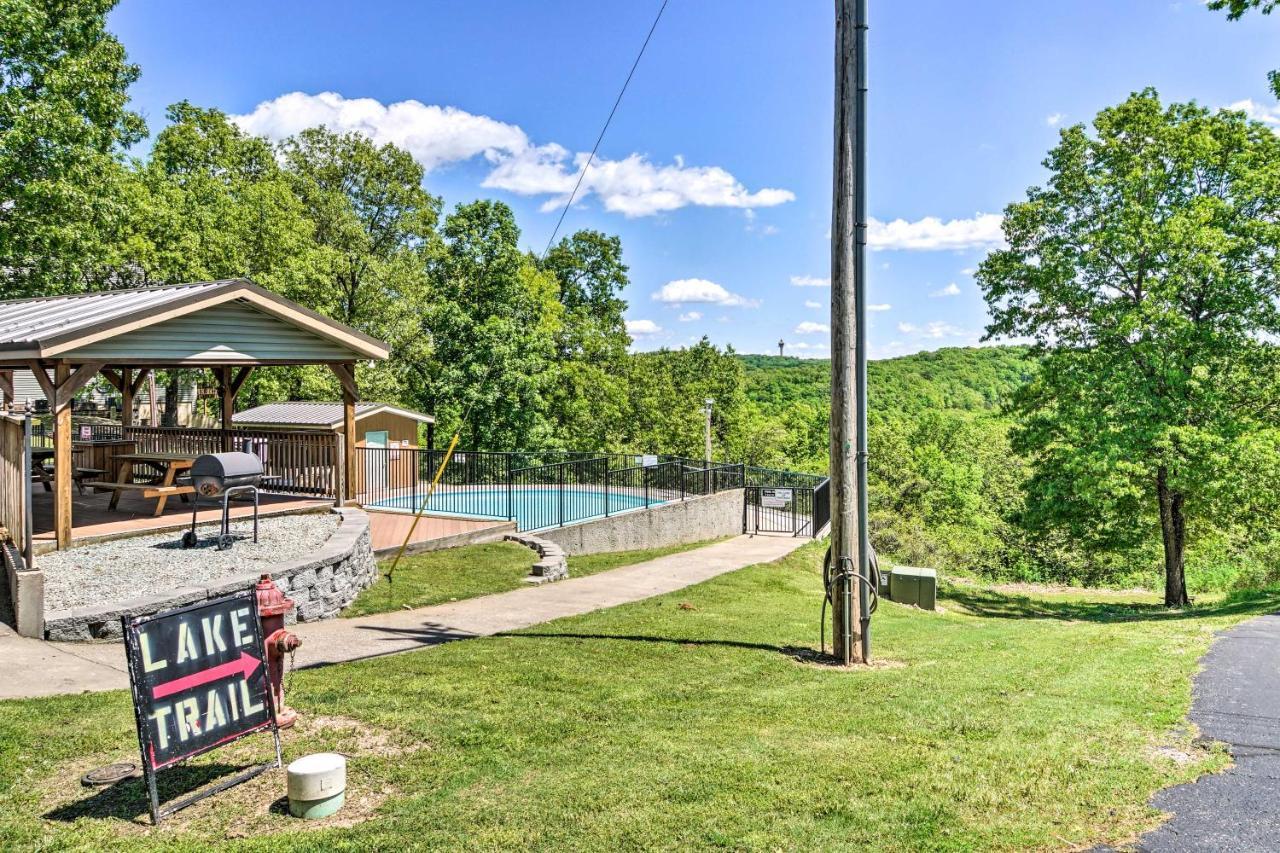 Inviting With Pool Access * Branson West