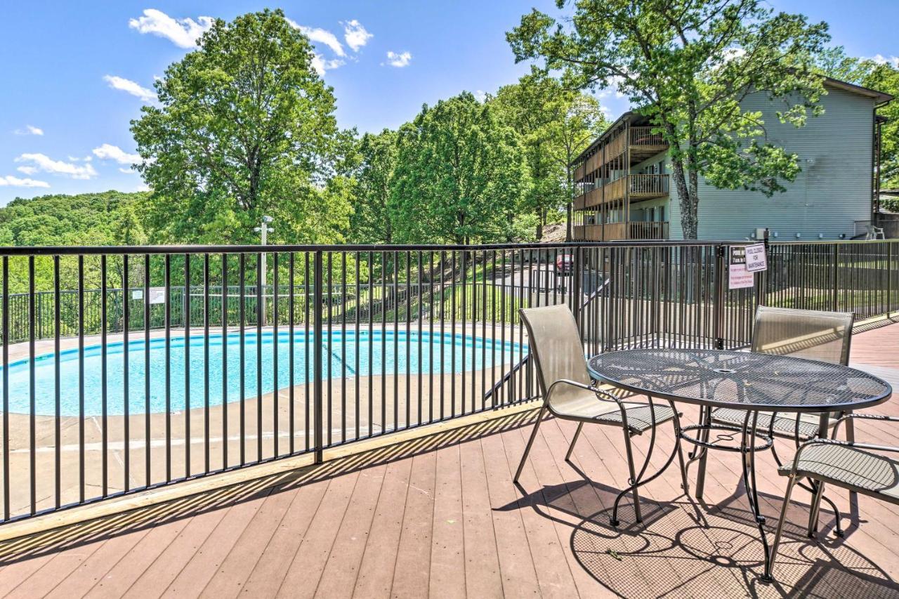 Apartment Inviting With Pool Access *