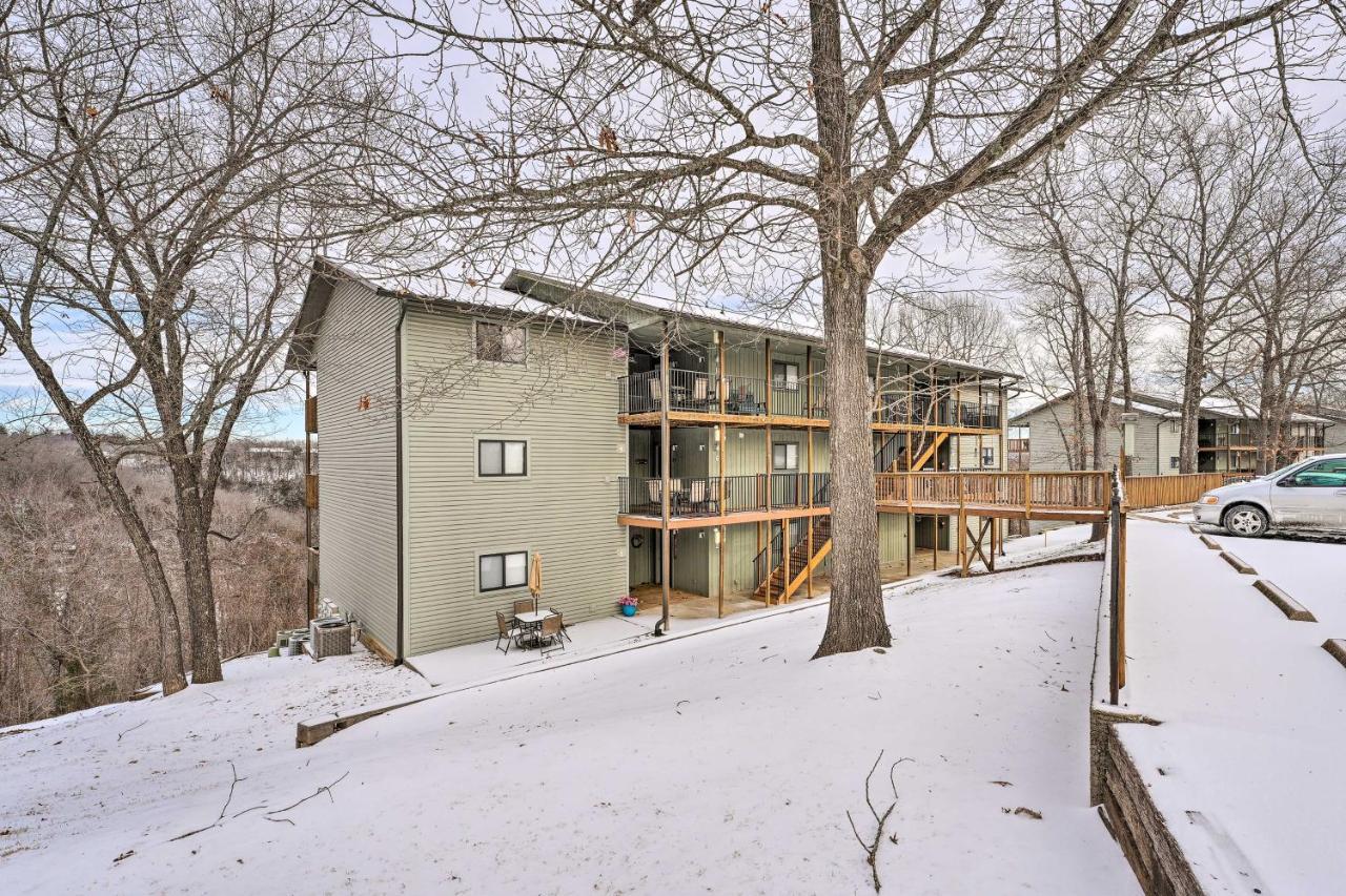 Inviting With Pool Access Apartment Branson West