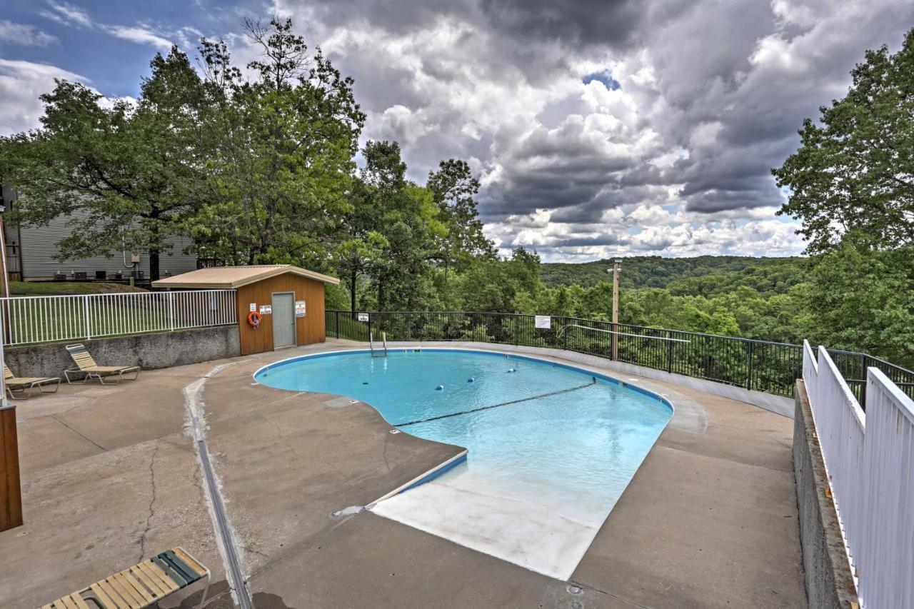 Inviting With Pool Access Apartment Branson West