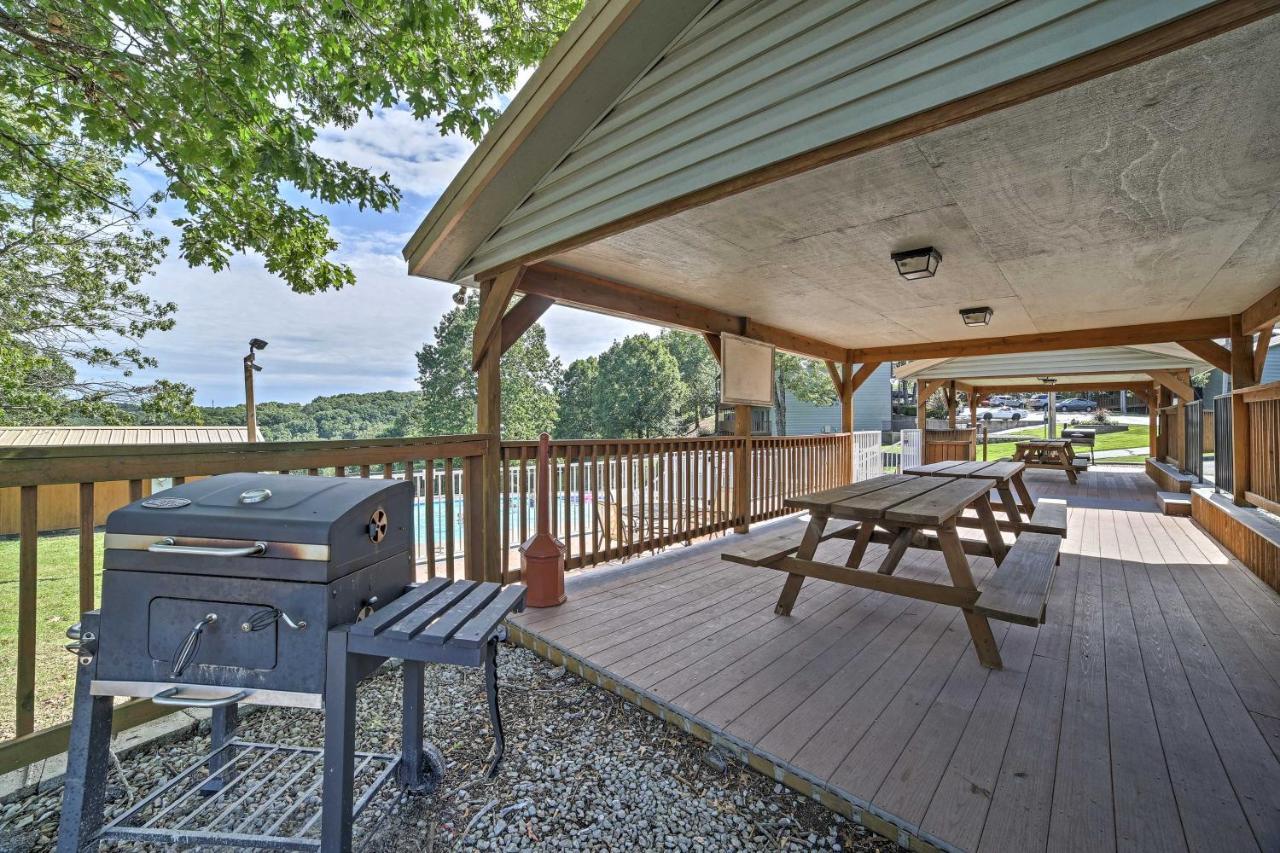 Inviting With Pool Access Apartment